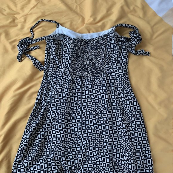 Urban Outfitters Jolene Linen Tie-Shoulder Mini Dress - Picture 3 of 4